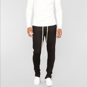 Fashionnova Men’s Size S - Zane Jogger in Black